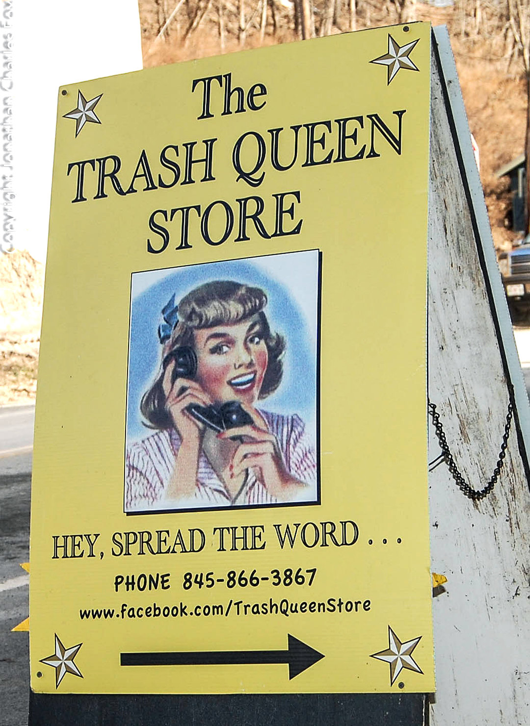 A sign for the Trash Queen store in Callicoon
