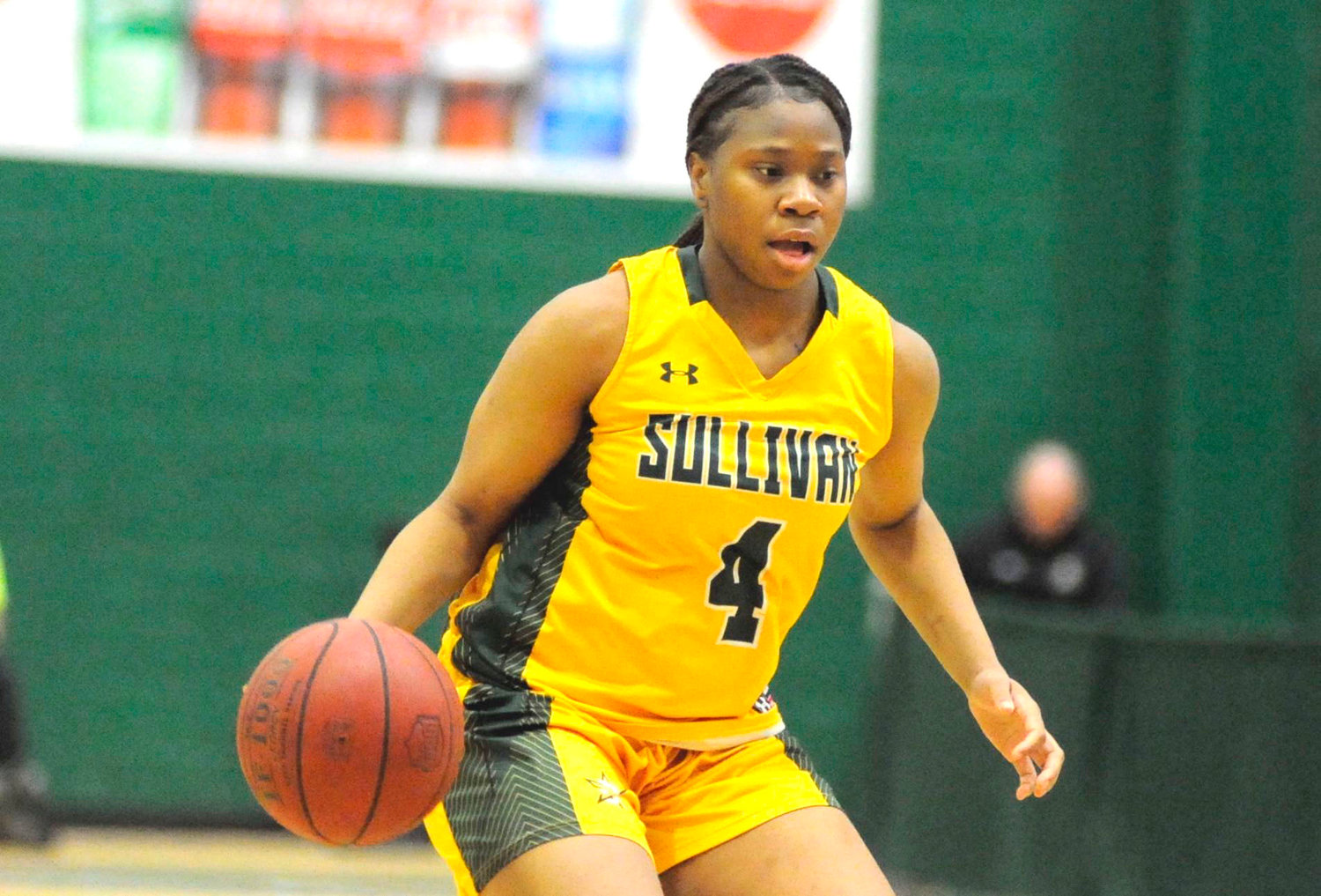 SUNY Sullivan’s Infinity Hammonds posted a three-pointer. The sophomore guard hails from Murry Bergtraum High School in Mount Vernon, NY.