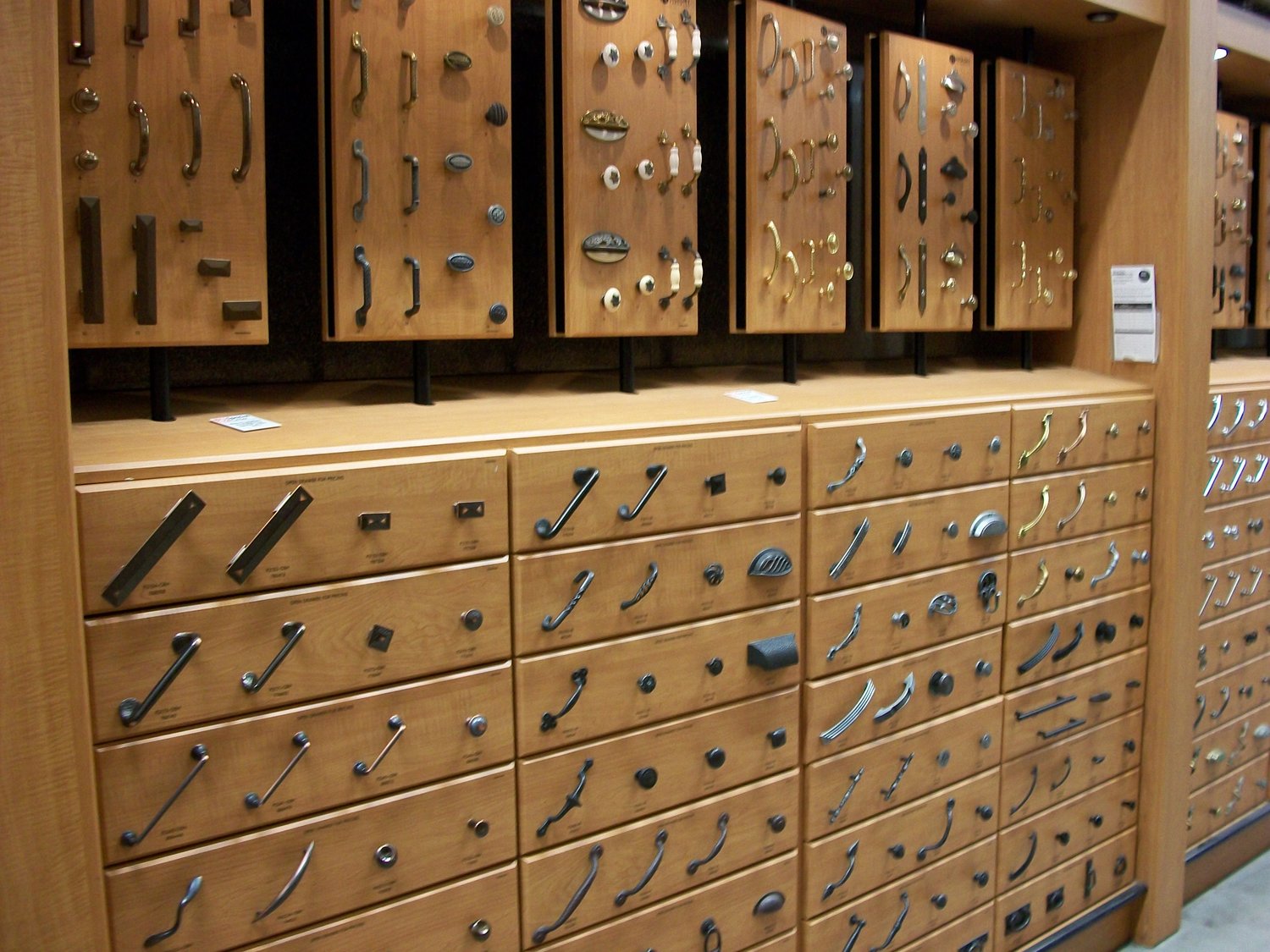 There are dozens of cabinet hardware styles from which to choose.